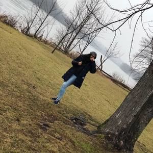 Meet your Posher, Laxmi